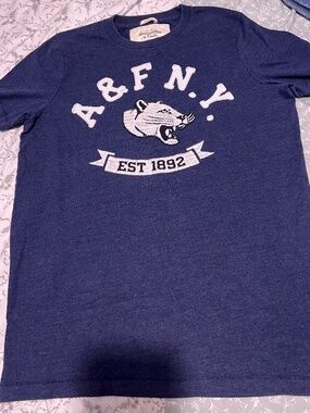 T-shirt abercrombie